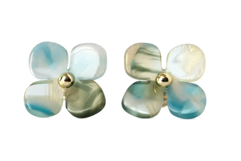Hydrangea Studs